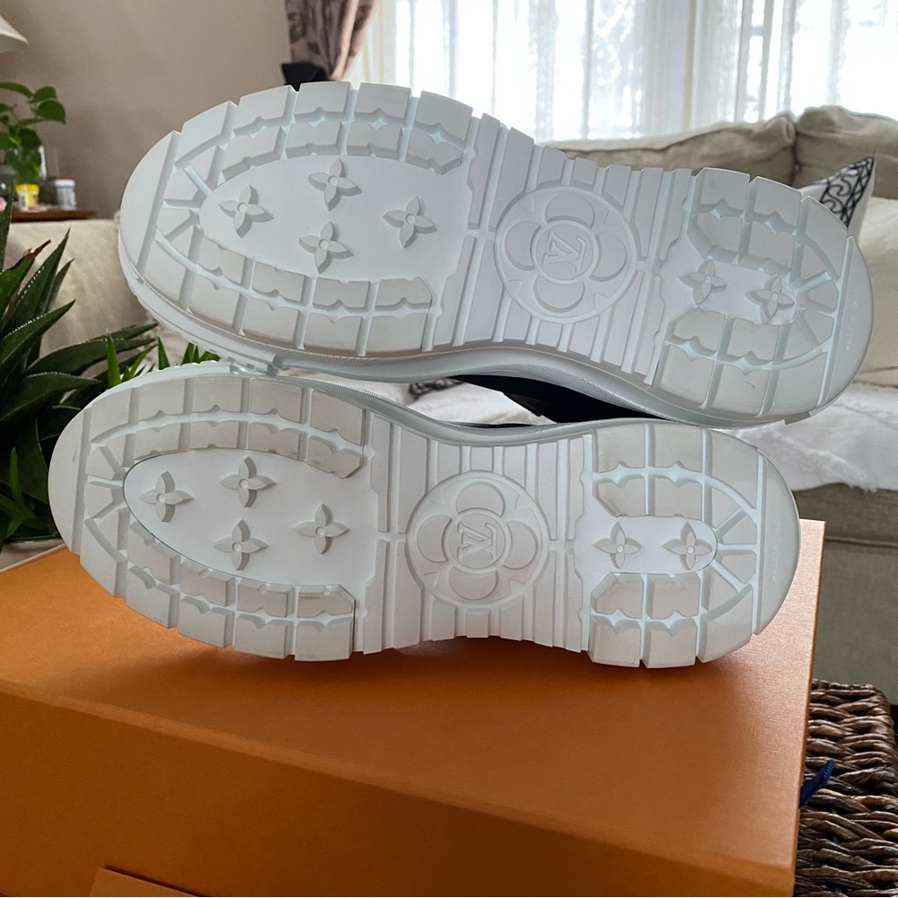 Authentic Louis Vuitton “Squad” Sneaker Boot - Picture 6 of 8